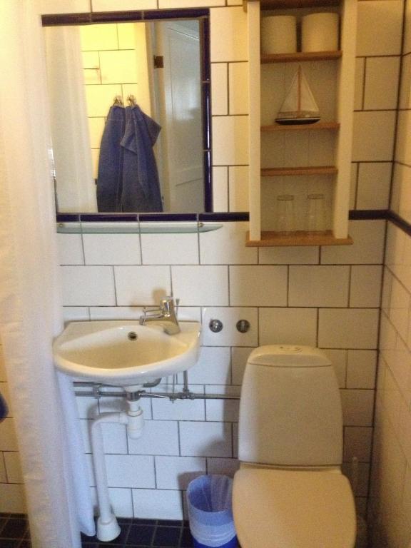 Blasingsborgs Gardshotell Pa Oesterlen Kivik Chambre photo